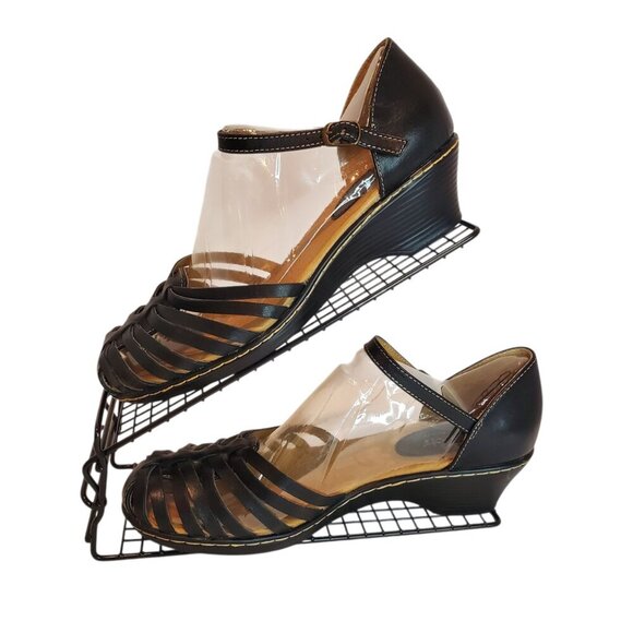 NWT COMFORTIVA SZ 9.5 Women's SoftSpots Tatianna Leather Sandal in Black - Picture 2 of 13